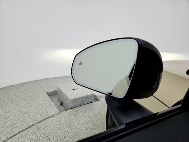 New 2026 Volvo EX30 Cross Country Ultra image 31