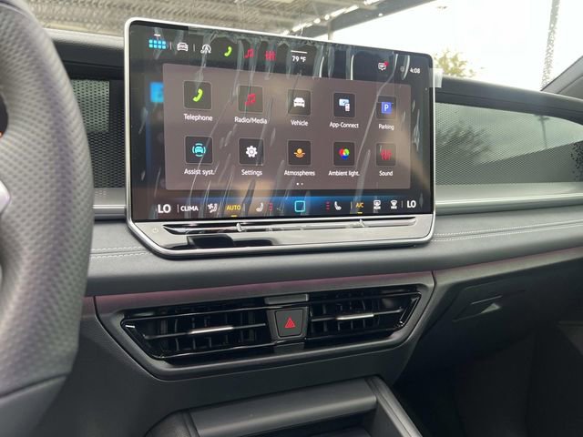 New 2026 Volkswagen Tiguan SE R-Line image 17