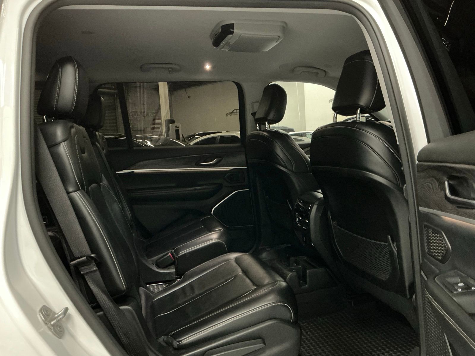 Used 2021 Jeep Grand Cherokee L Limited w/ MOPAR Finishing Package image 14