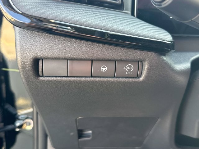 New 2027 Nissan Kicks SR FWD image 23