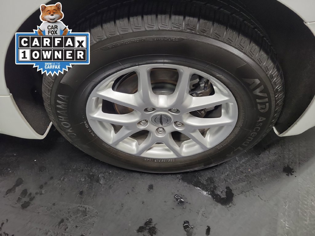 Used 2023 Chrysler Pacifica Touring FWD image 13