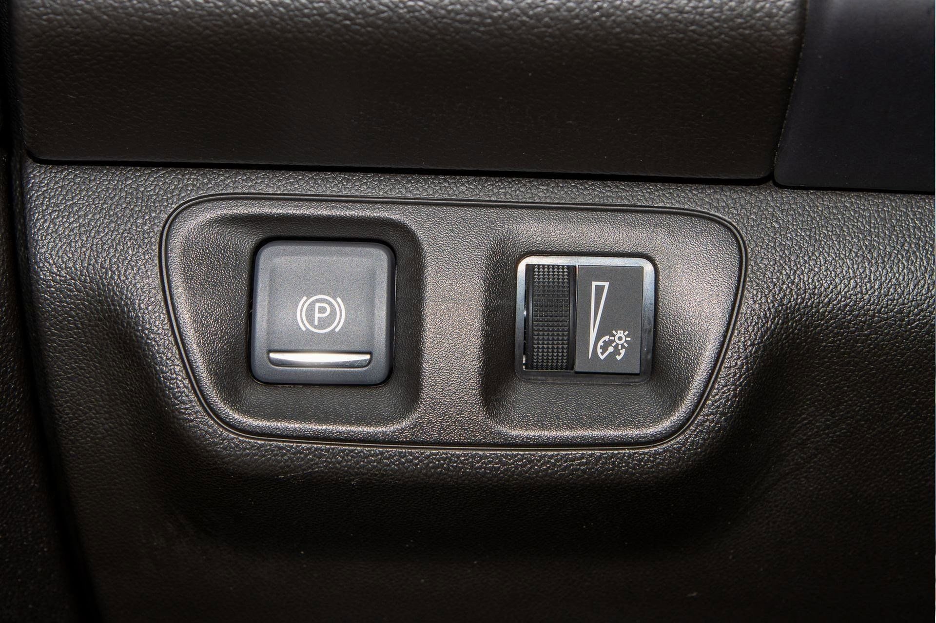 Certified 2022 GMC Acadia SLE w/ Driver Convenience Package image 28