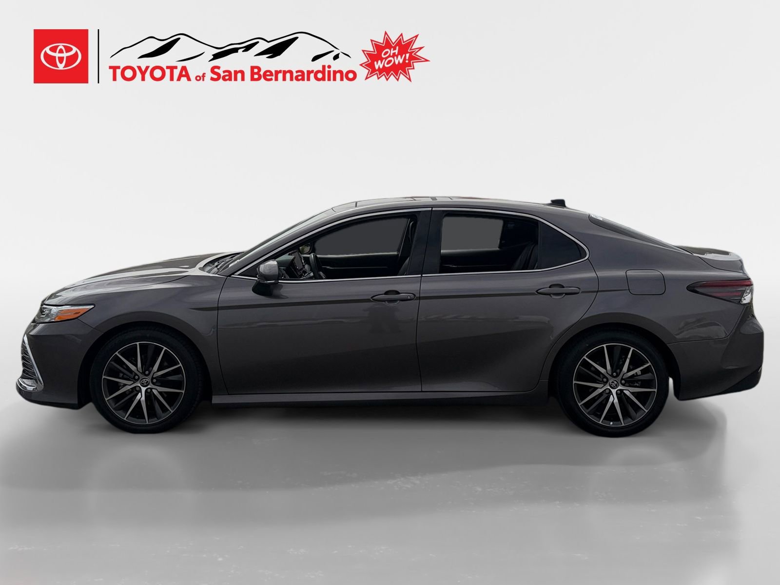 Certified 2022 Toyota Camry XLE w/ Navigation Package FWD image 2