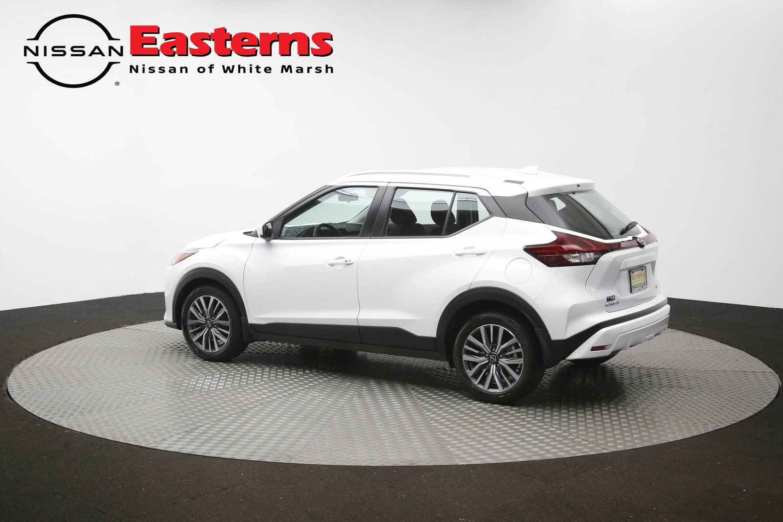 Used 2024 Nissan Kicks SV FWD image 61