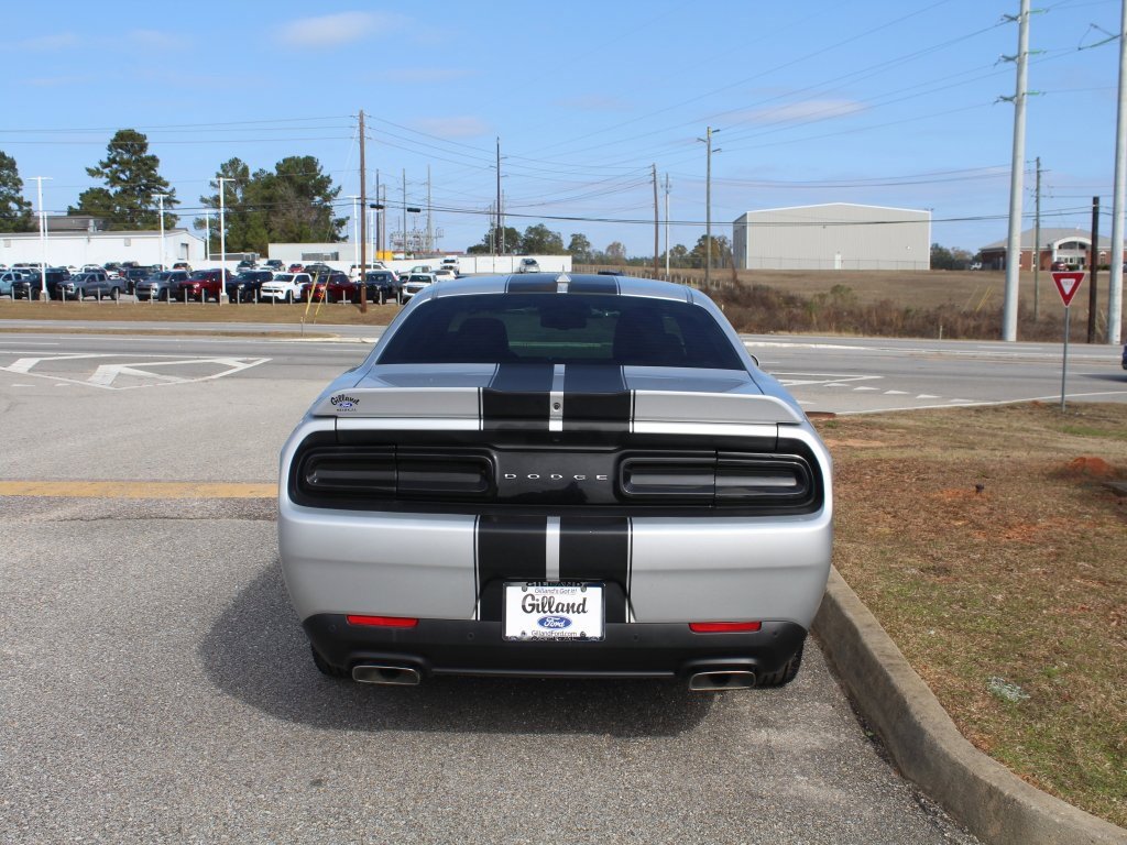 Used 2022 Dodge Challenger R/T w/ Plus Package image 16
