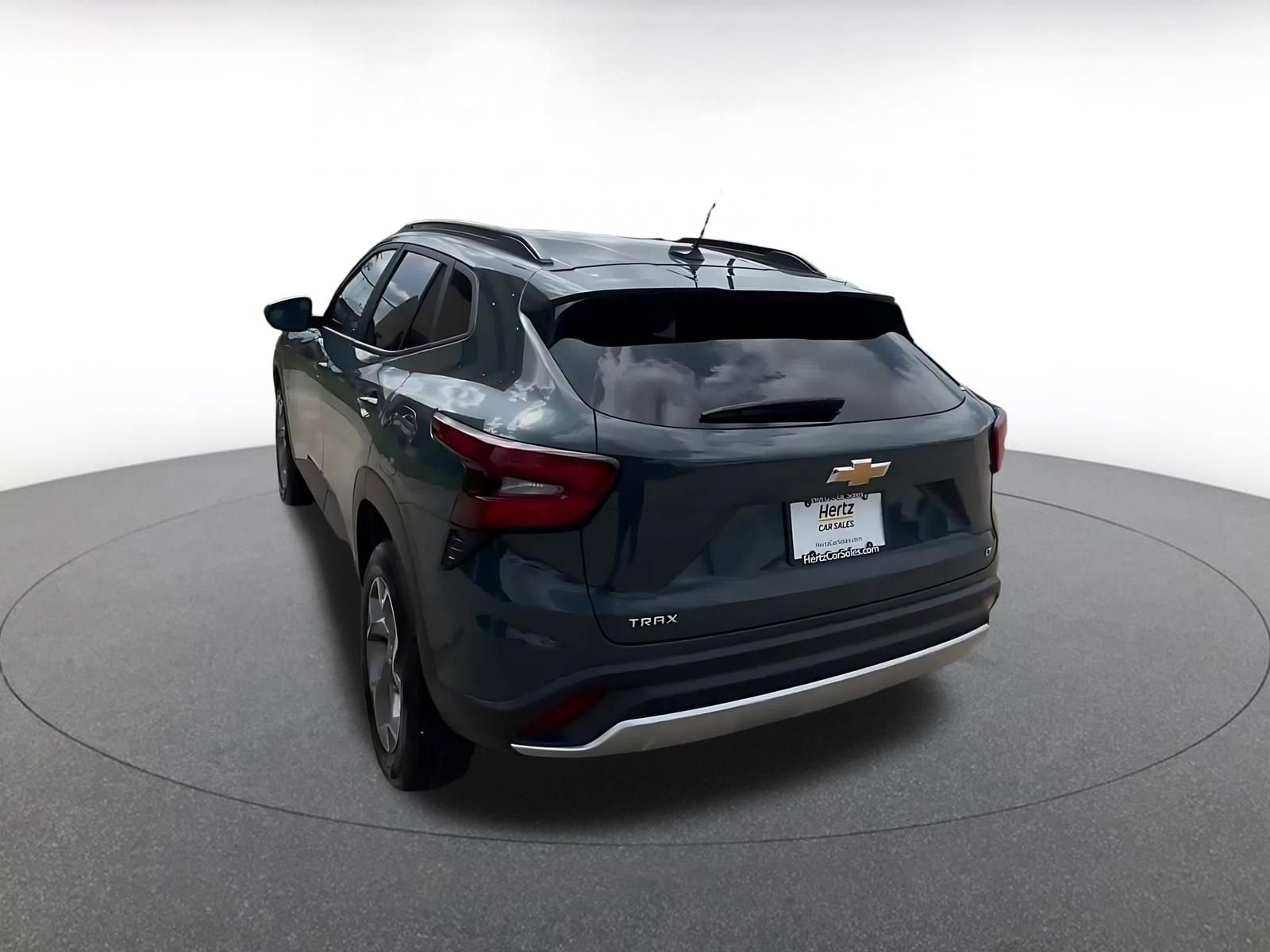 Used 2025 Chevrolet Trax LT w/ LT Convenience Package FWD image 11