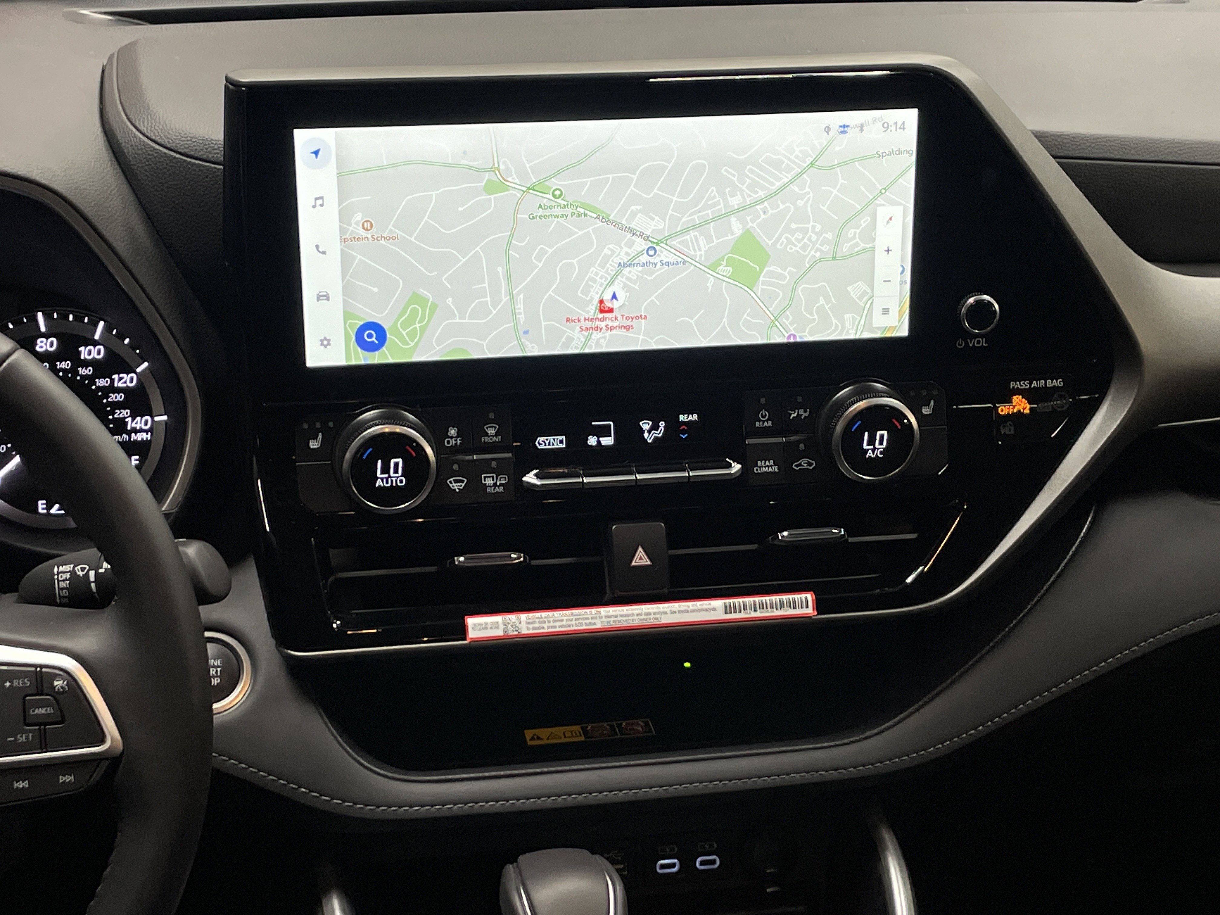 Used 2026 Toyota Highlander XLE image 31