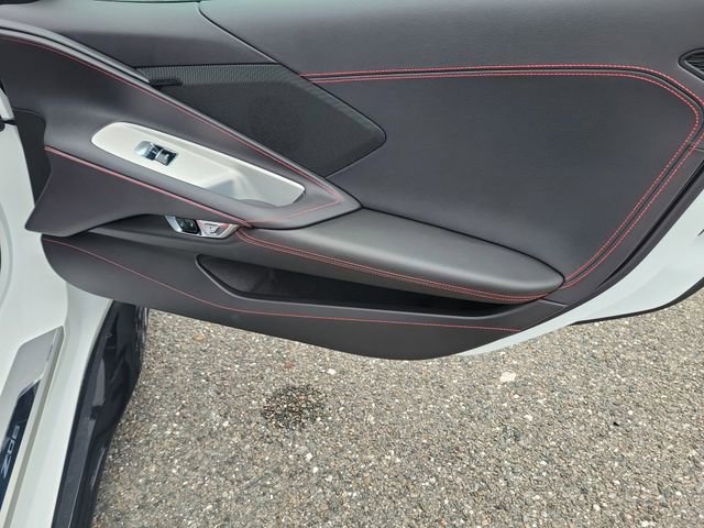 Used 2025 Chevrolet Corvette Z06 image 15