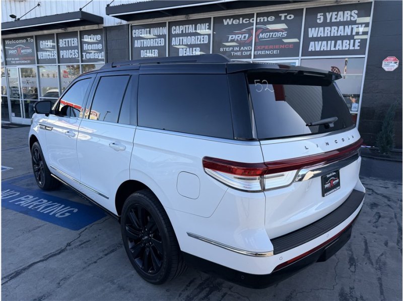 Used 2022 Lincoln Navigator Black Label AWD/4WD image 13