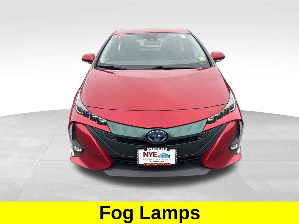 Used 2017 Toyota Prius Prime Advanced w/ Carpet Mat Package image 9