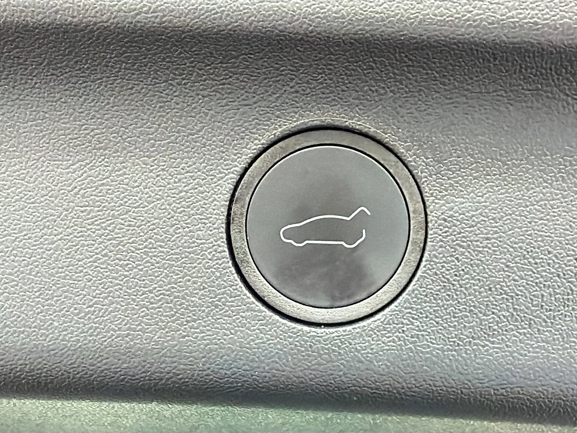 Used 2024 Tesla Model Y Long Range image 12