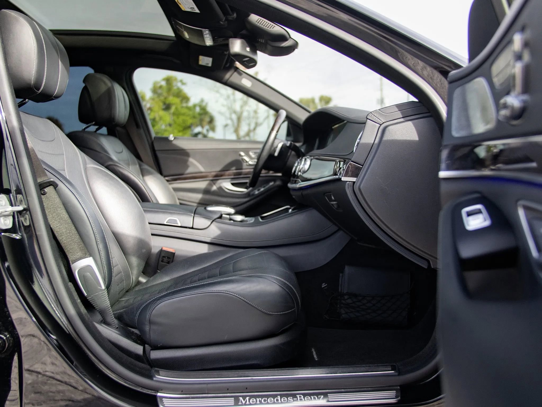 Used 2015 Mercedes-Benz S 550 Sedan image 35