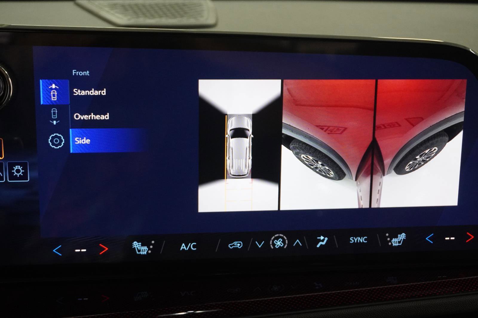 New 2026 Chevrolet Traverse Z71 w/ Enhanced Driving Package image 35