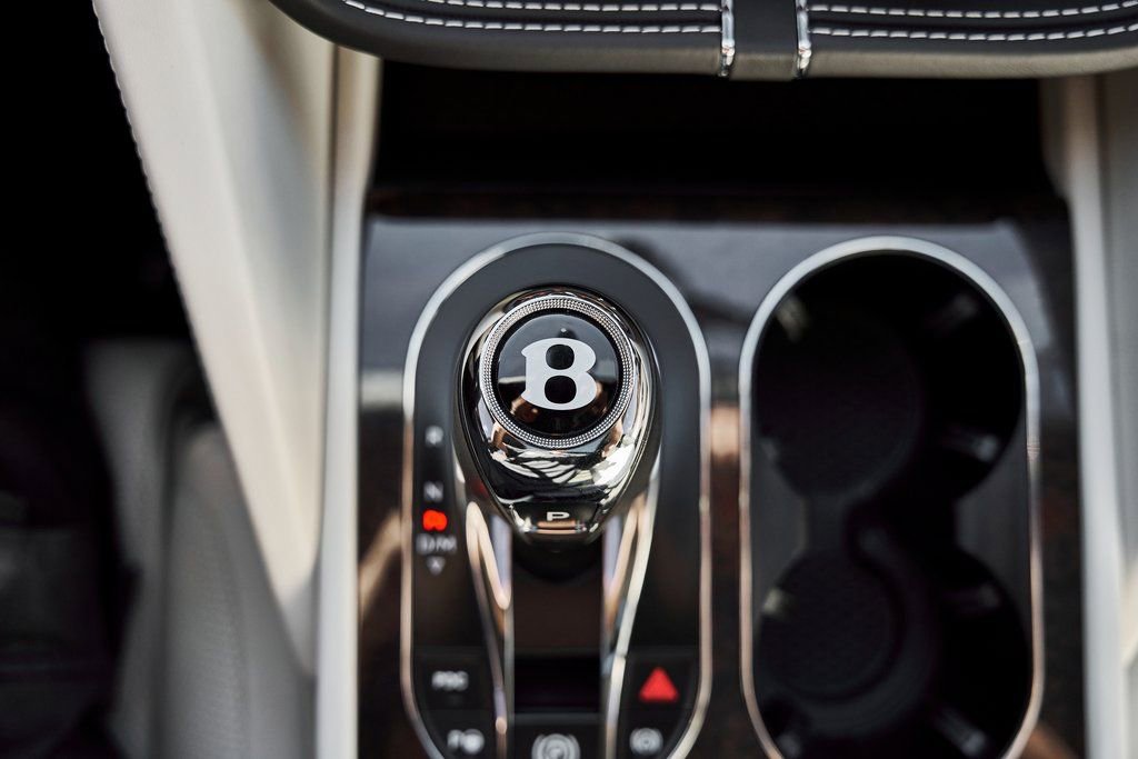 Used 2023 Bentley Bentayga Extended Wheelbase AWD/4WD image 71