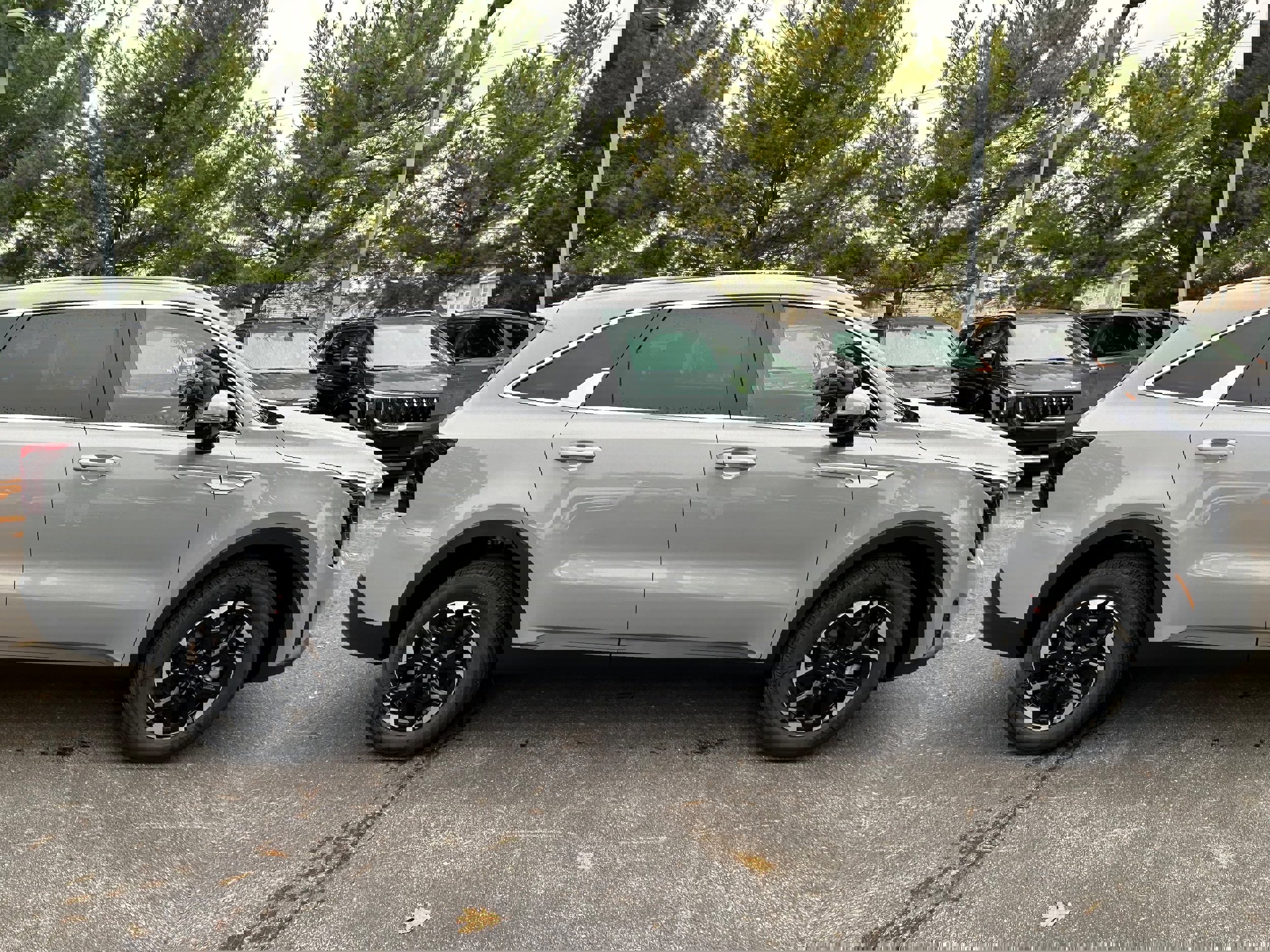 New 2026 Kia Sorento S image 4