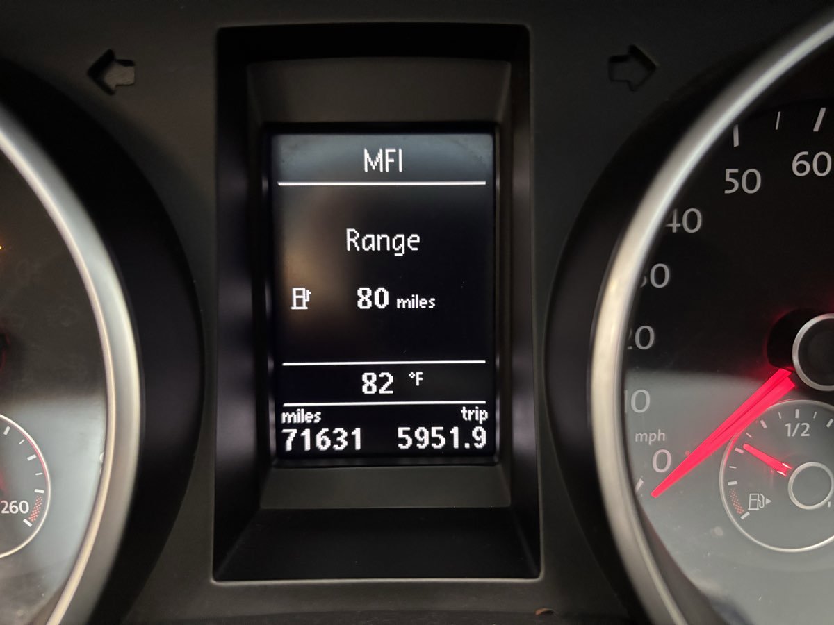 Used 2011 Volkswagen Golf 4-Door image 16