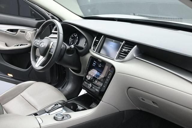 Used 2023 INFINITI QX50 Luxe w/ Accent Package FWD image 38