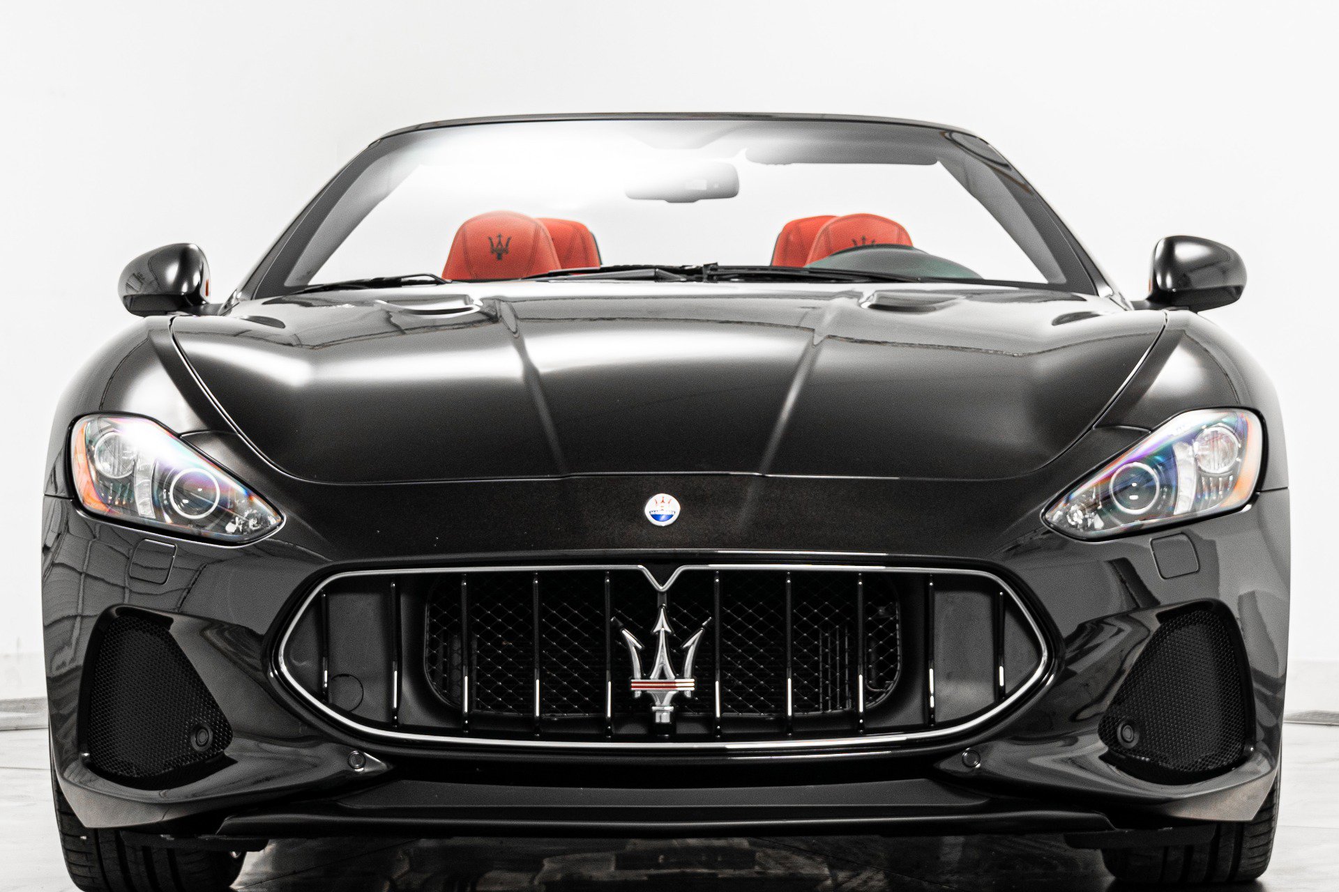 Used 2019 Maserati GranTurismo MC image 4