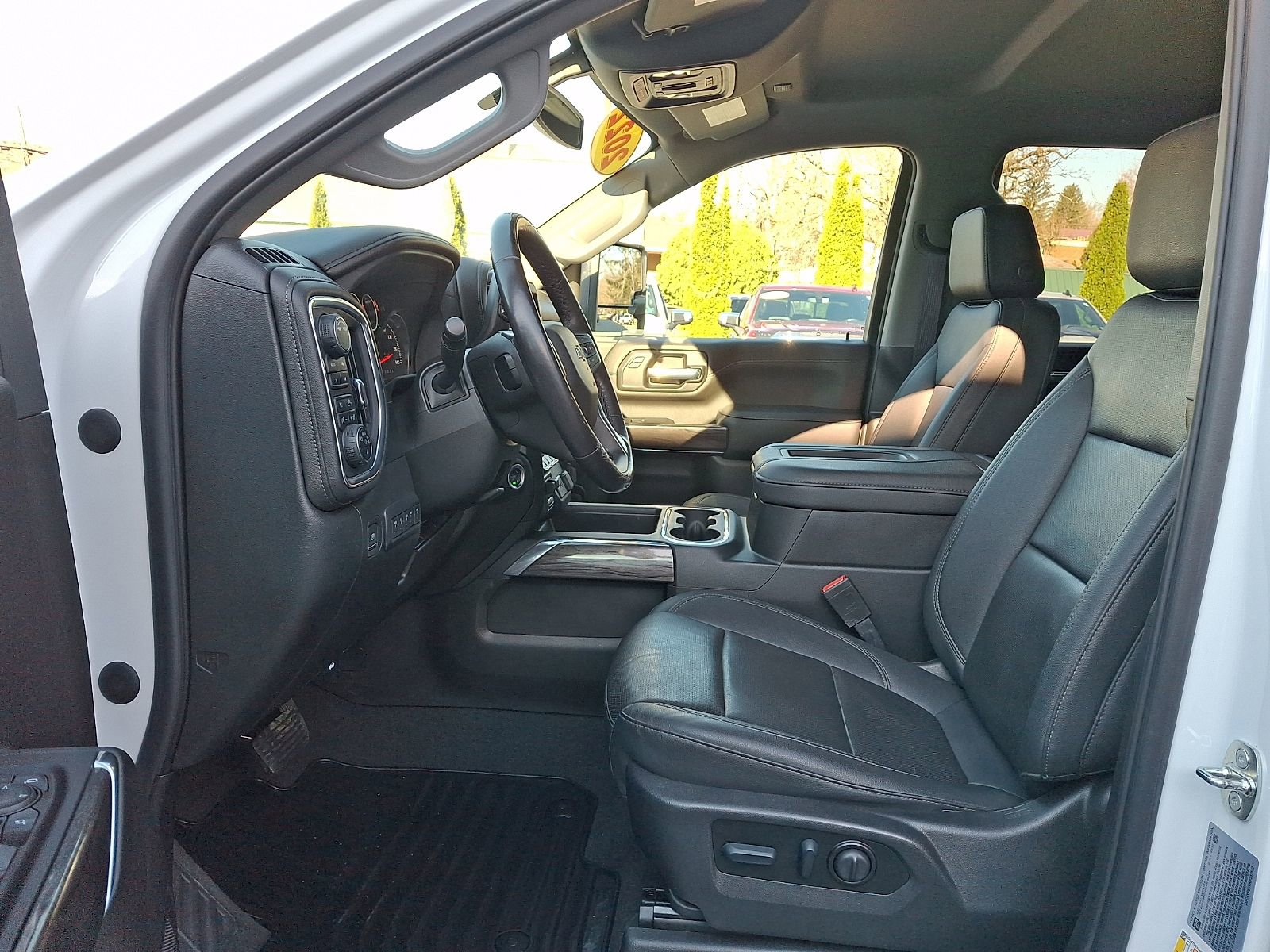 Used 2022 Chevrolet Silverado 2500 LTZ w/ LTZ Plus Package image 13