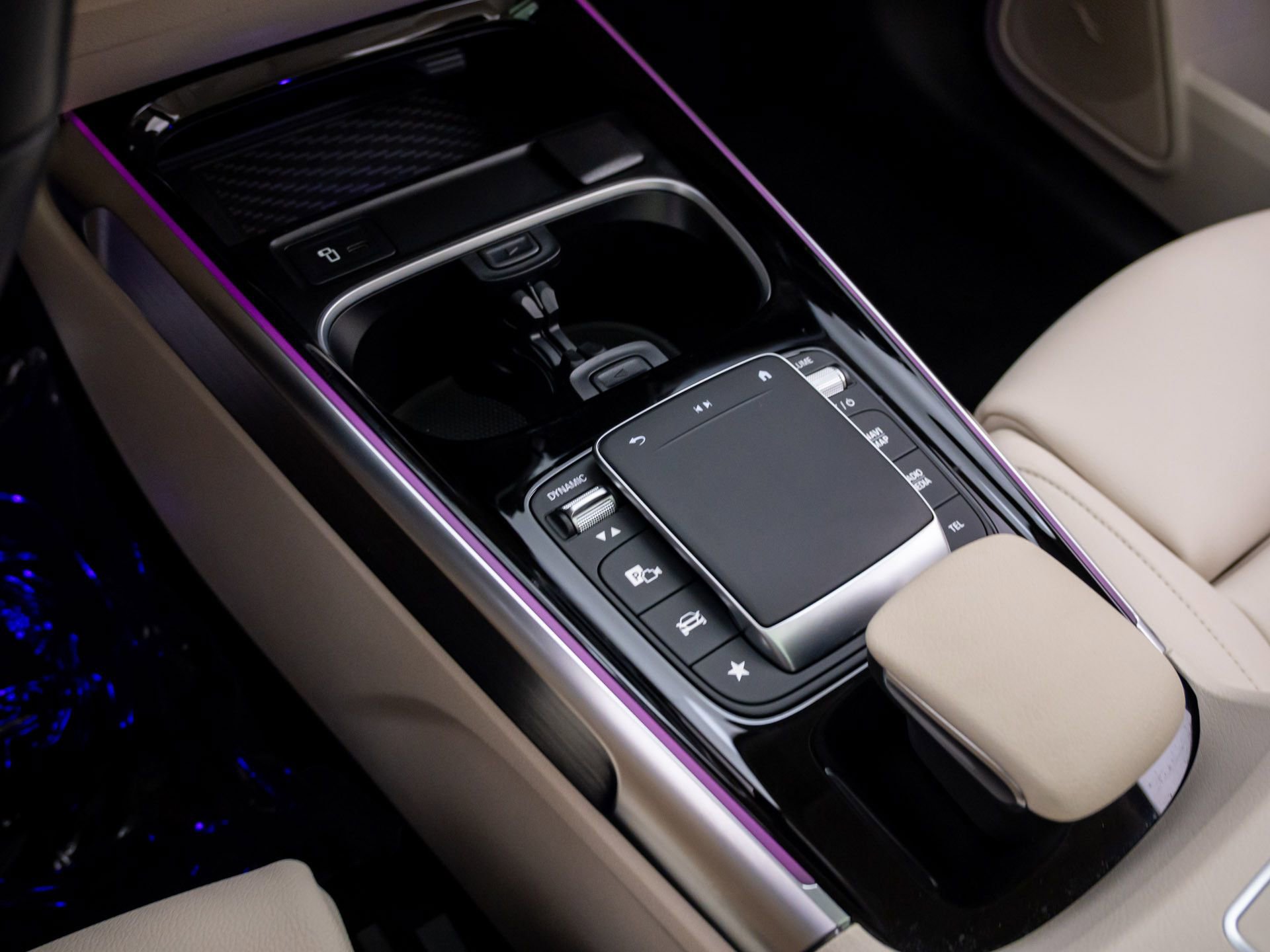 Certified 2023 Mercedes-Benz EQB 300 4MATIC w/ Exclusive Package image 13