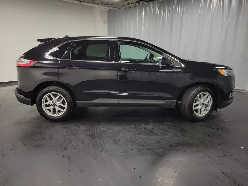 Used 2022 Ford Edge SEL w/ Convenience Package AWD/4WD image 9