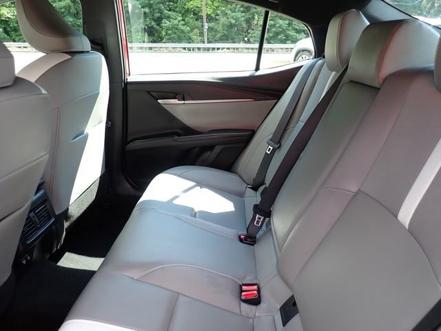 Used 2025 Toyota Camry SE FWD image 17