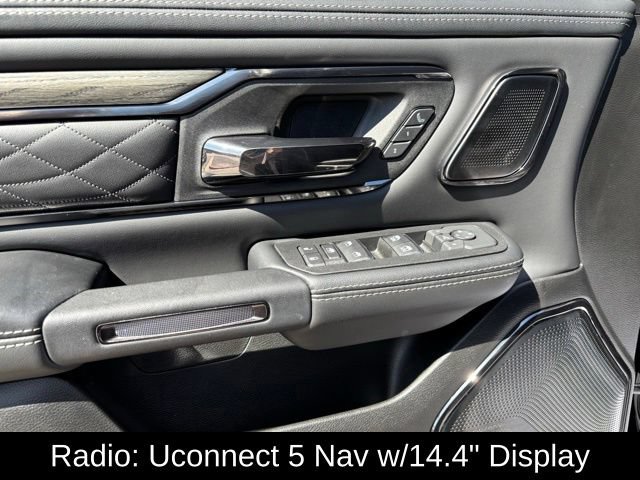 Used 2025 RAM 1500 Limited AWD/4WD image 12