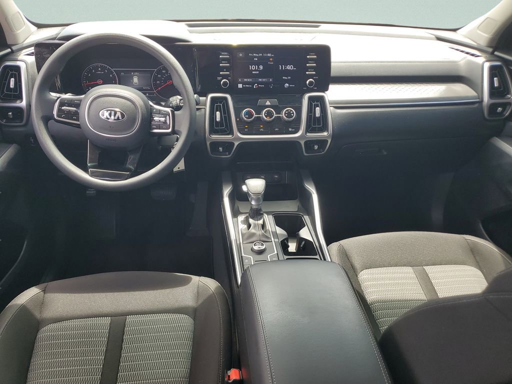Used 2021 Kia Sorento LX FWD image 14