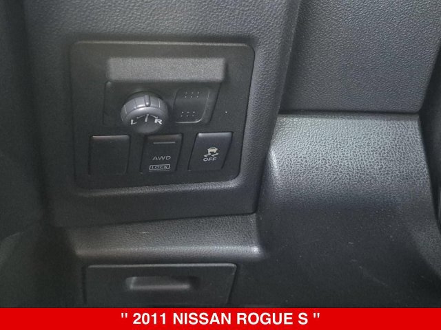 Used 2011 Nissan Rogue S AWD/4WD image 19