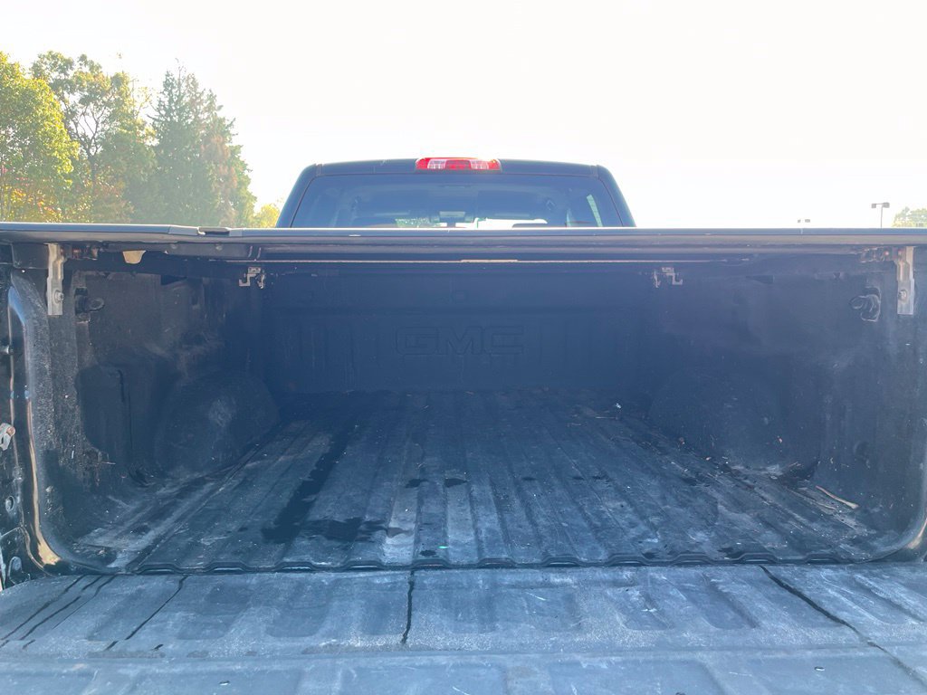 Used 2016 GMC Sierra 2500 SLE w/ SLE Preferred Package AWD/4WD image 8