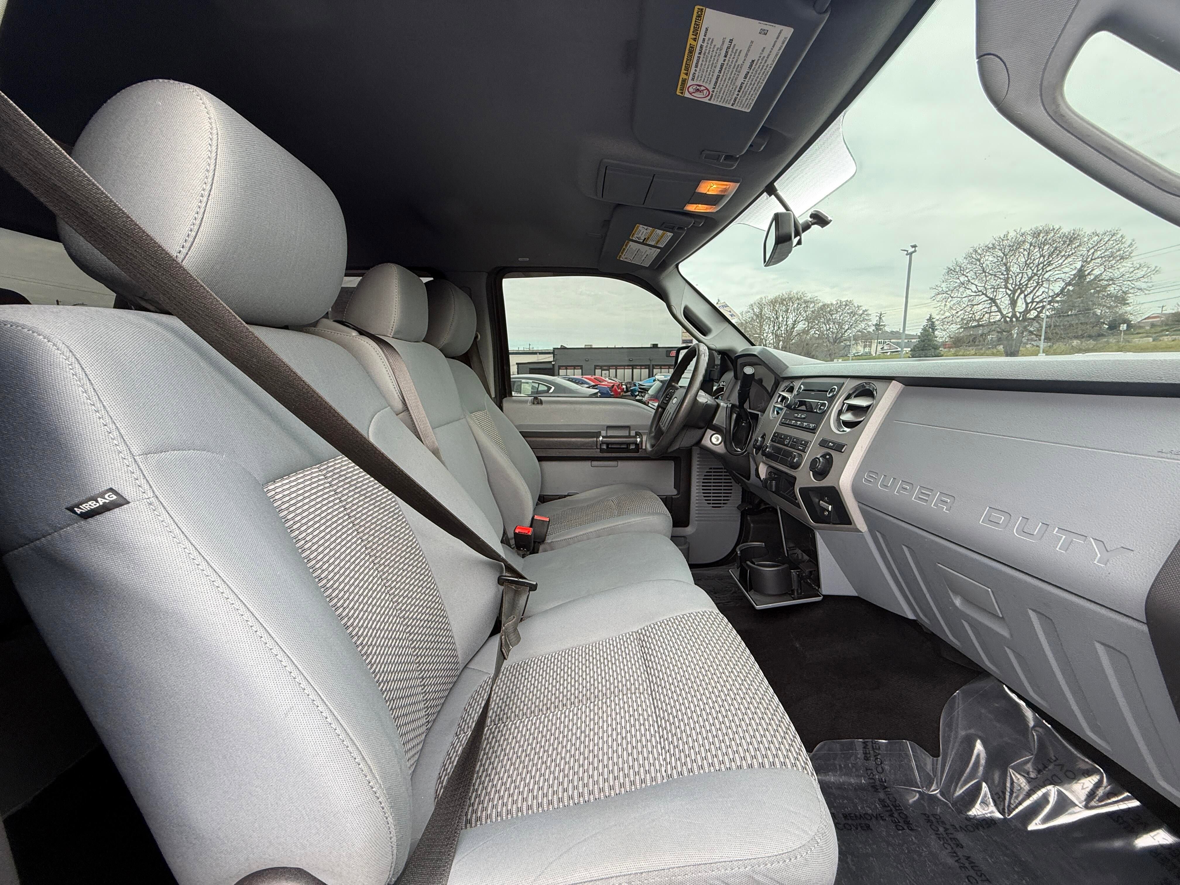 Used 2015 Ford F250 XLT w/ Camper Package image 11