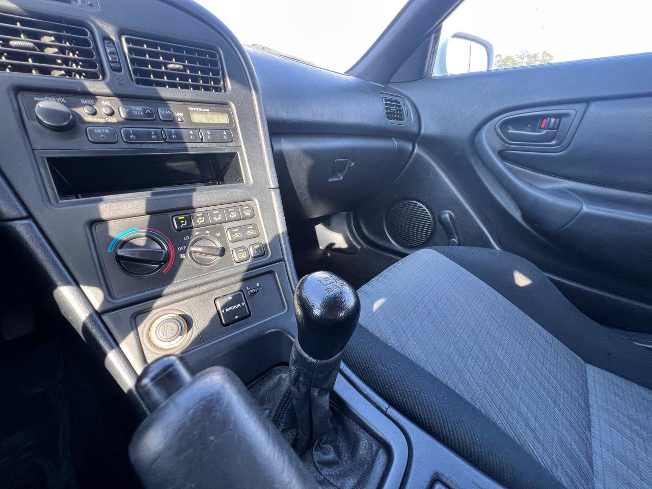 Used 1994 Toyota Celica ST FWD image 34