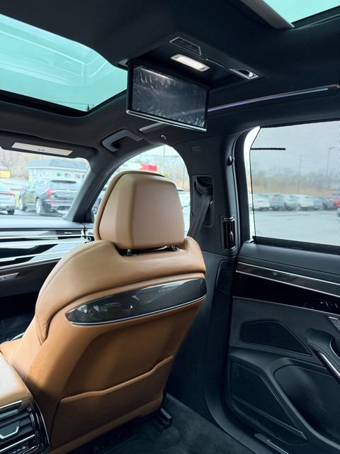Used 2025 Audi S8 image 17
