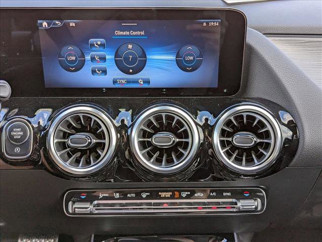 New 2026 Mercedes-Benz GLA 250 image 12