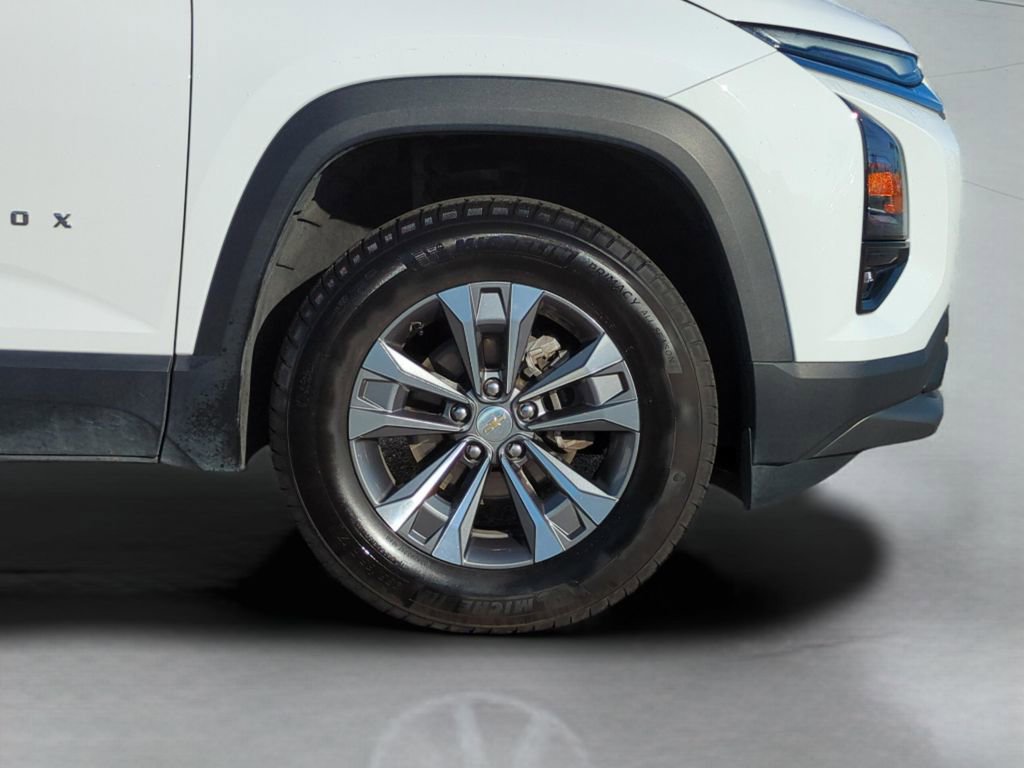 Used 2025 Chevrolet Equinox LT w/ Convenience Package II image 10