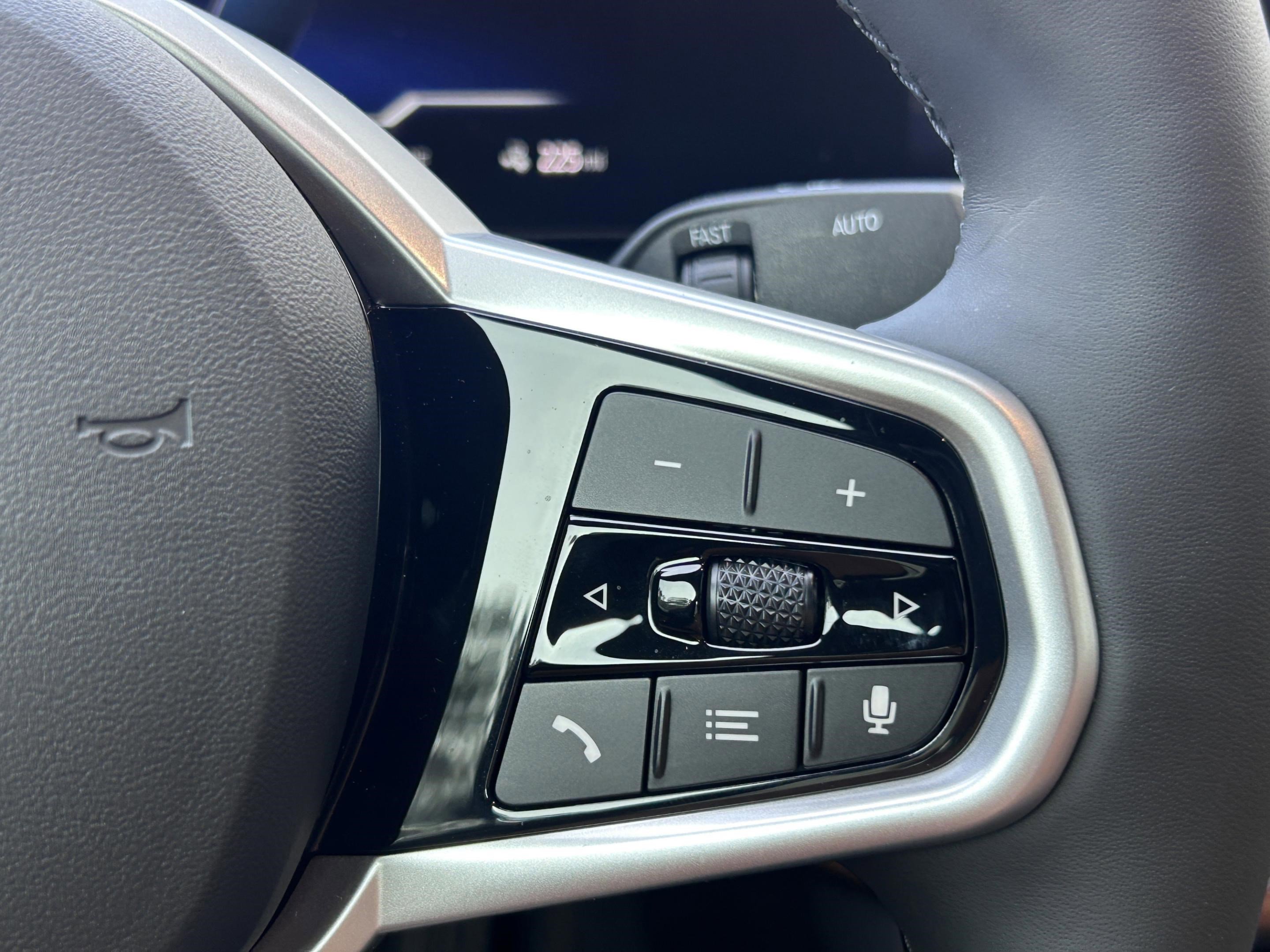 Used 2025 BMW i4 xDrive40i w/ M Sport Package image 11