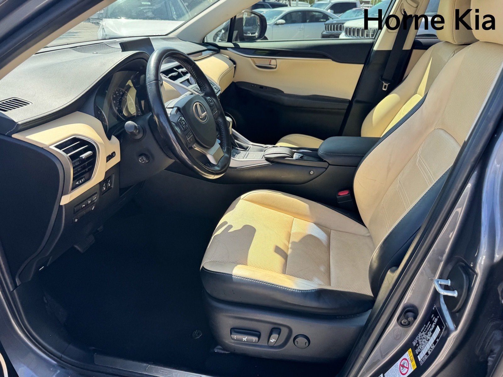 Used 2017 Lexus NX 200t FWD w/ Luxury Package image 10