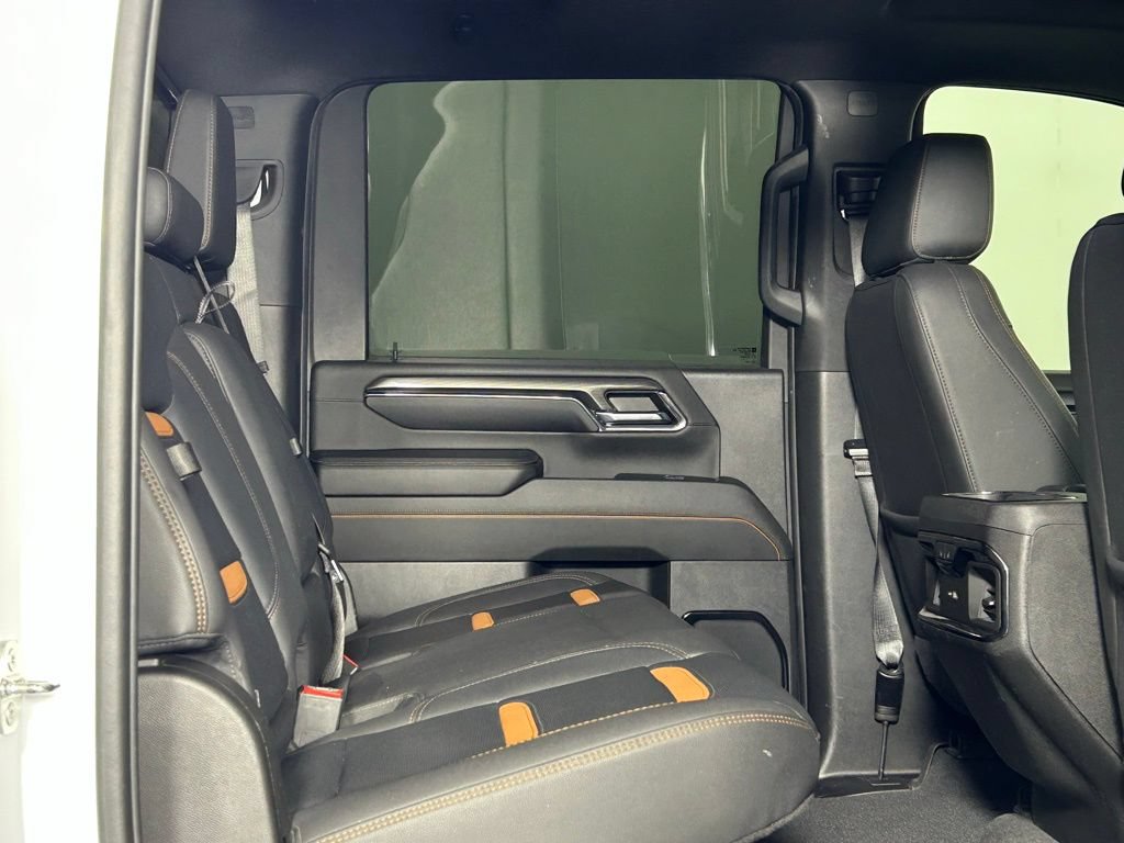 Used 2024 GMC Sierra 2500 AT4 w/ AT4 Premium Plus Package AWD/4WD image 12