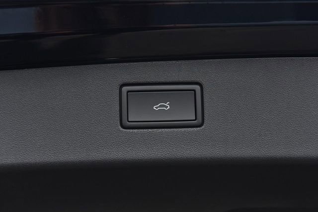 New 2026 Volkswagen Tiguan SE R-Line AWD/4WD image 26