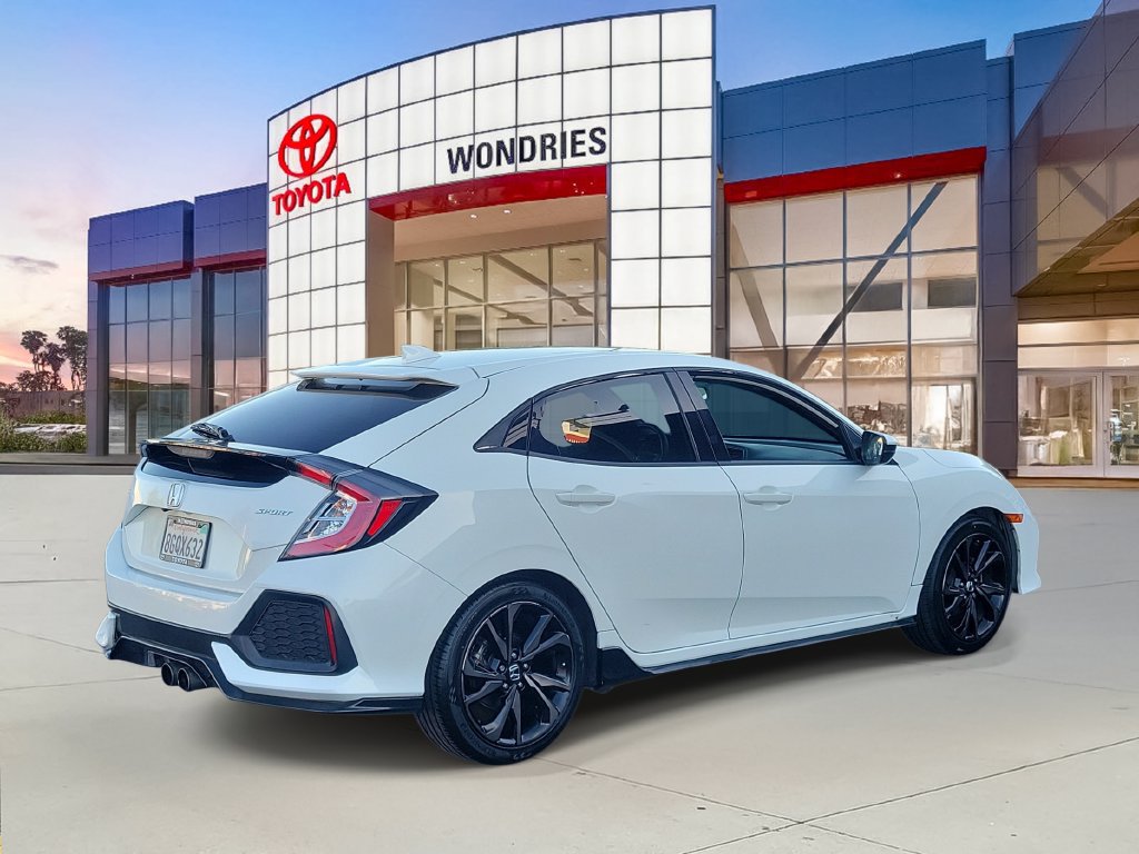 Used 2017 Honda Civic Sport image 5