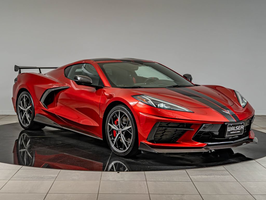 Used 2021 Chevrolet Corvette Stingray Premium Cpe w/ Z51 Performance Package RWD image 3