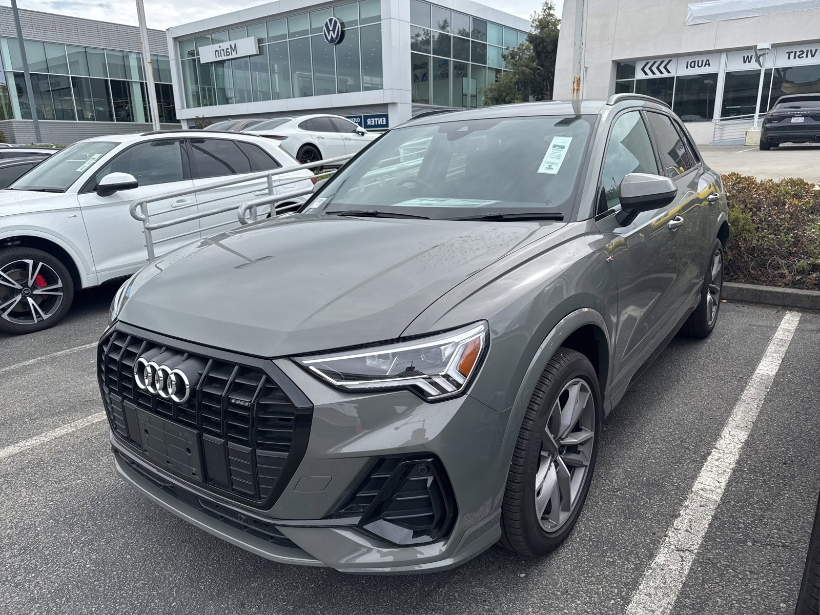 Used 2025 Audi Q3 2.0T Premium w/ Convenience Package