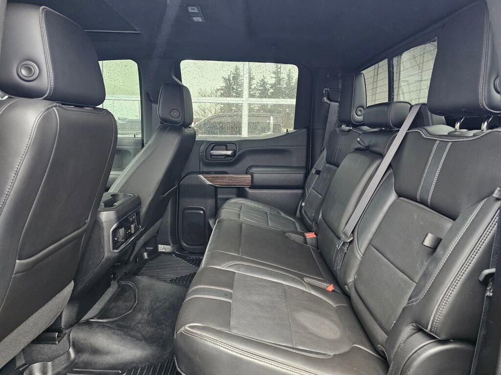 Used 2019 Chevrolet Silverado 1500 High Country AWD/4WD image 17