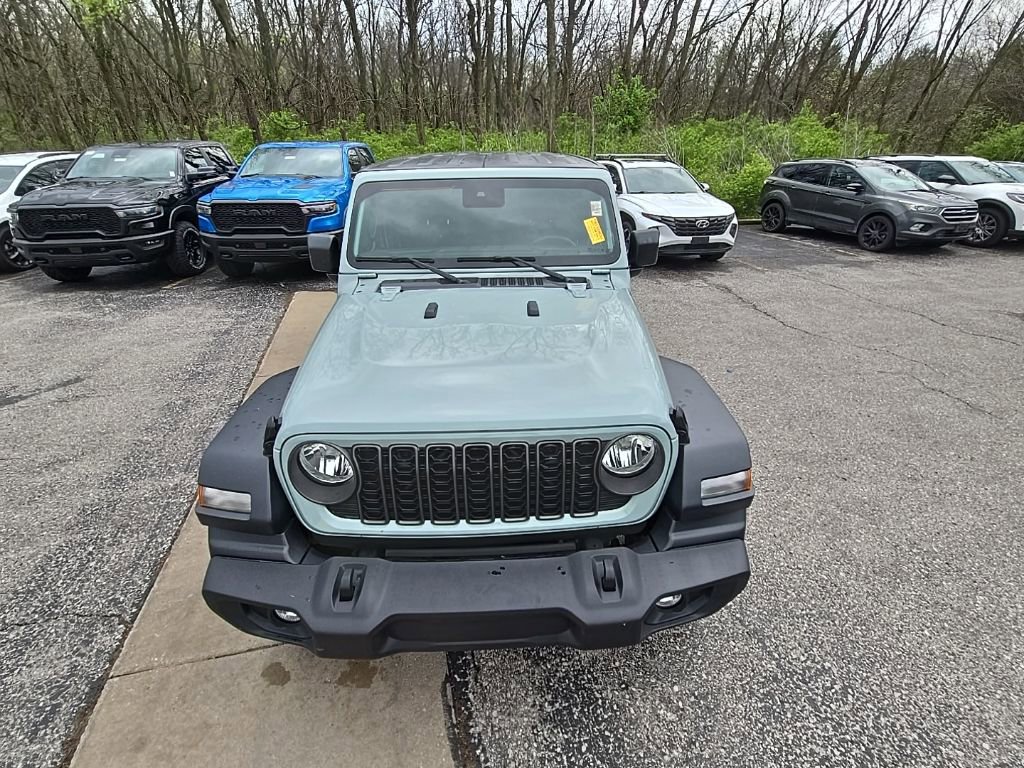 Used 2024 Jeep Wrangler Sport S image 13