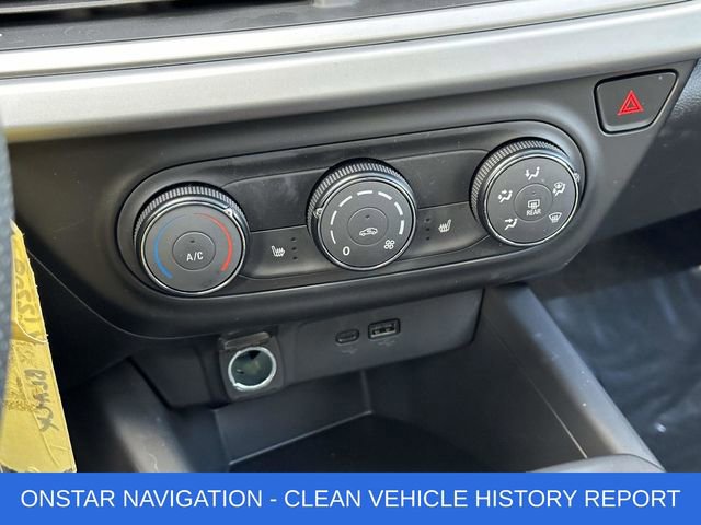 Used 2025 Chevrolet Trax RS w/ Sunroof Package image 6