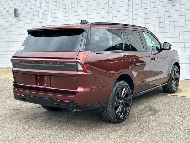 New 2027 Lincoln Navigator Reserve w/ Jet Appearance Package AWD/4WD image 33