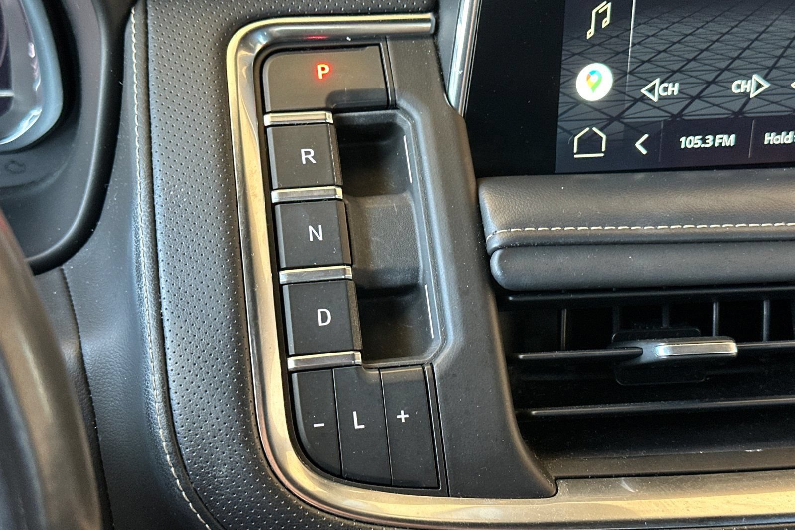 Used 2022 GMC Yukon SLT w/ SLT Luxury Package RWD image 23