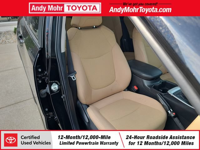 Certified 2023 Toyota RAV4 LE AWD/4WD image 32