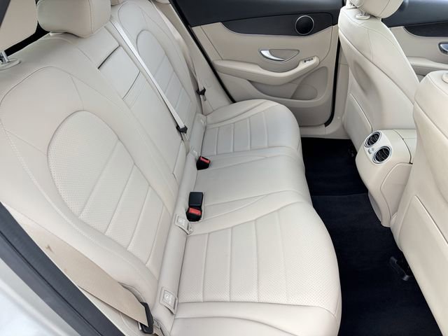 Used 2022 Mercedes-Benz GLC 300 4MATIC image 22