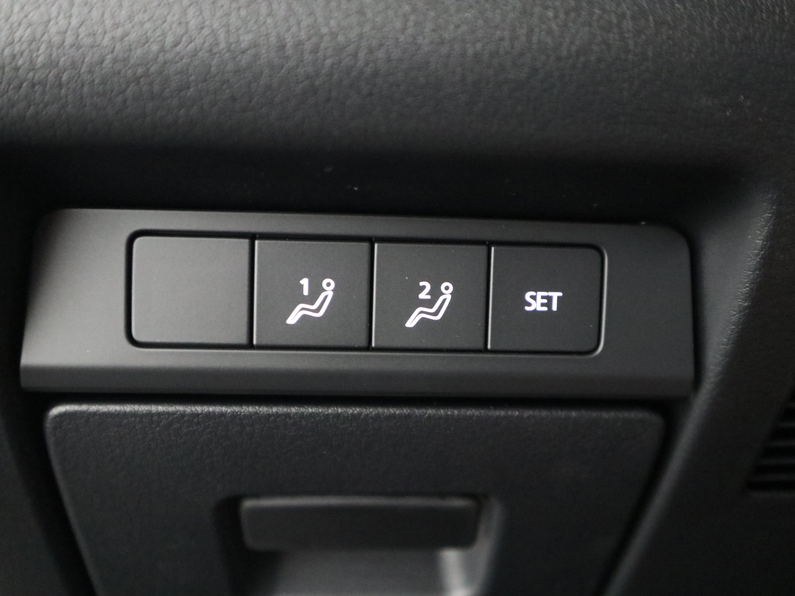 New 2025 MAZDA CX-30 AWD 2.5 S w/ Preferred Package image 28